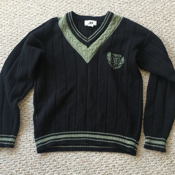 Sporty Vintage 80's Cableknit Sweaters - Picture 2 of 4